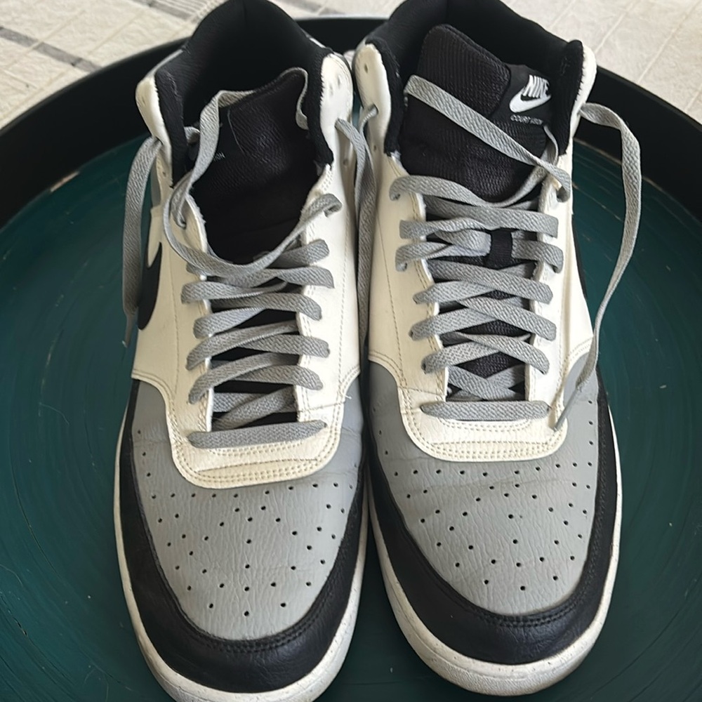 Nike Men's Court Vision Mid Sneaker